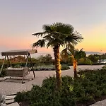 Sthedonist Luxury Pool Sea And Rock Appartamento *