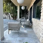 Apartment Sthedonist Luxury Pool Sea And Rock Poljane