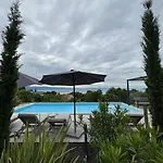 Sthedonist Luxury Pool Sea And Rock Appartamento