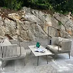 Sthedonist Luxury Pool Sea And Rock Apartment *