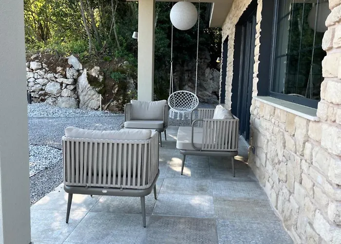 Apartment Sthedonist Luxury Pool Sea And Rock Poljane