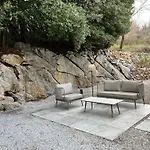 Sthedonist Luxury Pool Sea And Rock Poljane