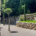 Sthedonist Luxury Pool Sea And Rock *