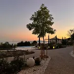 Sthedonist Luxury Pool Sea And Rock
