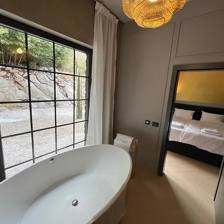Apartman Sthedonist Luxury Pool Sea And Rock