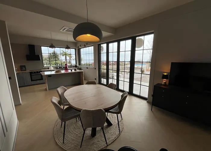 Sthedonist Luxury Pool Sea And Rock Poljane