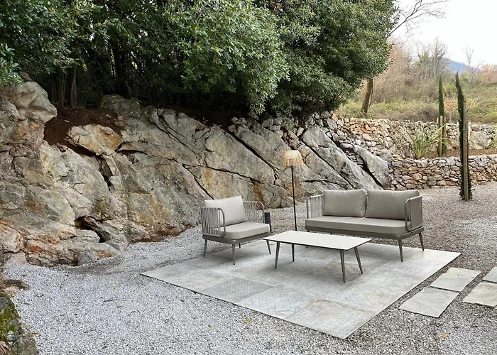 Sthedonist Luxury Pool Sea And Rock Poljane