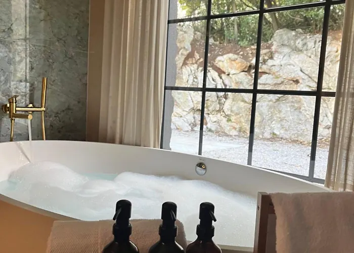 Apartament Sthedonist Luxury Pool Sea And Rock *